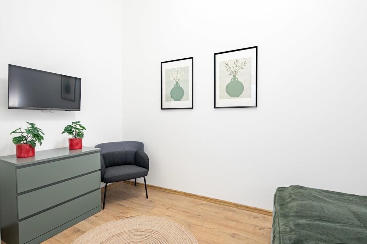 Central - New - Comfy Ac Studio Budapest Exterior photo