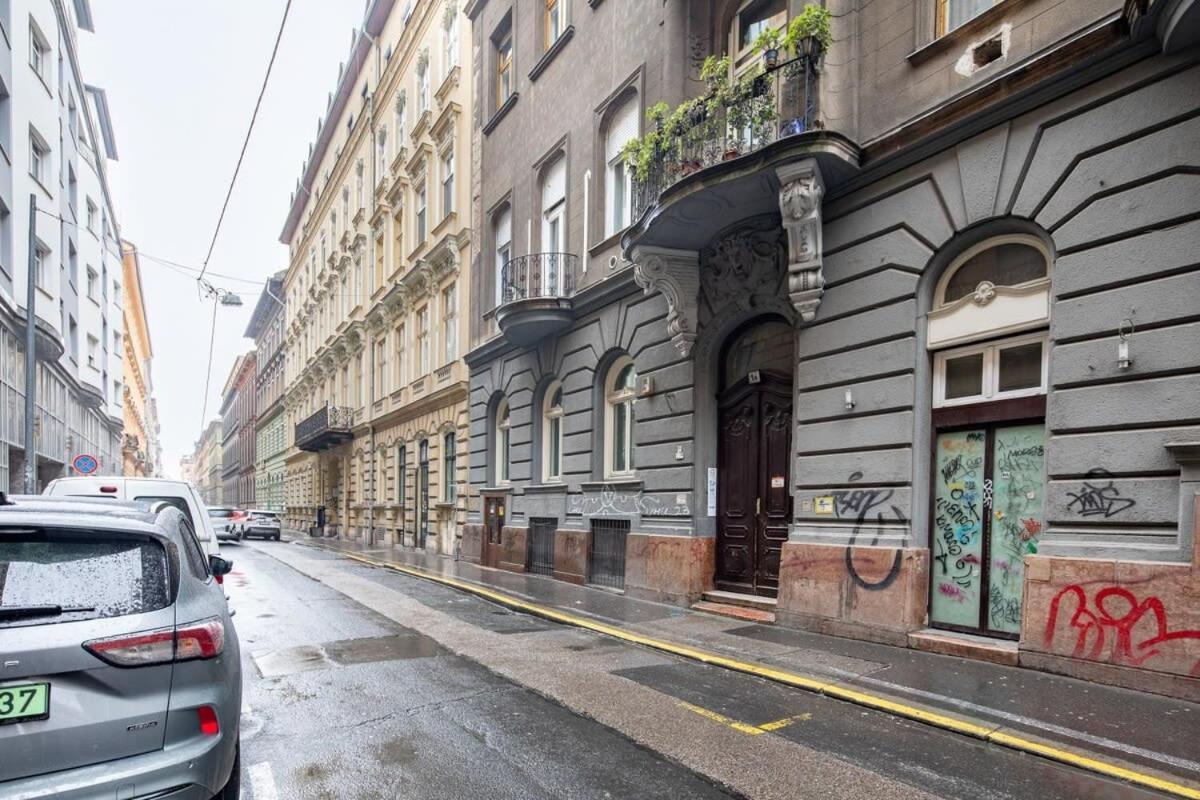 Central - New - Comfy Ac Studio Budapest Exterior photo